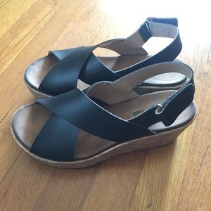 Clarks women’s wedge sandal